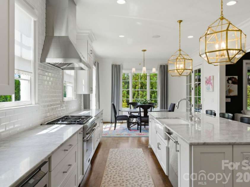 1605 Arborfield Commons Court, Matthews, NC 28105.  MLS# CAR4367073, YatesRealty ID 12740. Kitchen 