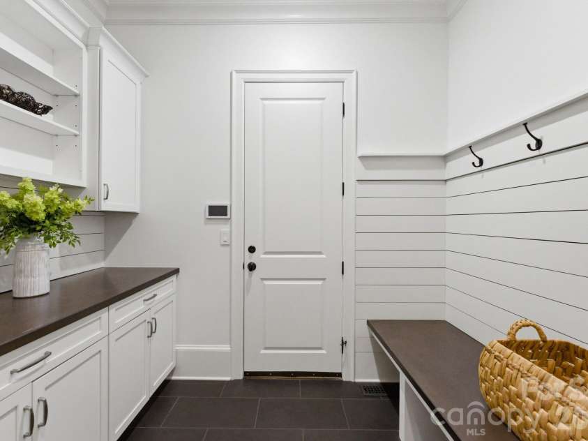 1605 Arborfield Commons Court, Matthews, NC 28105.  MLS# CAR4367073, YatesRealty ID 12740. Mud Room 