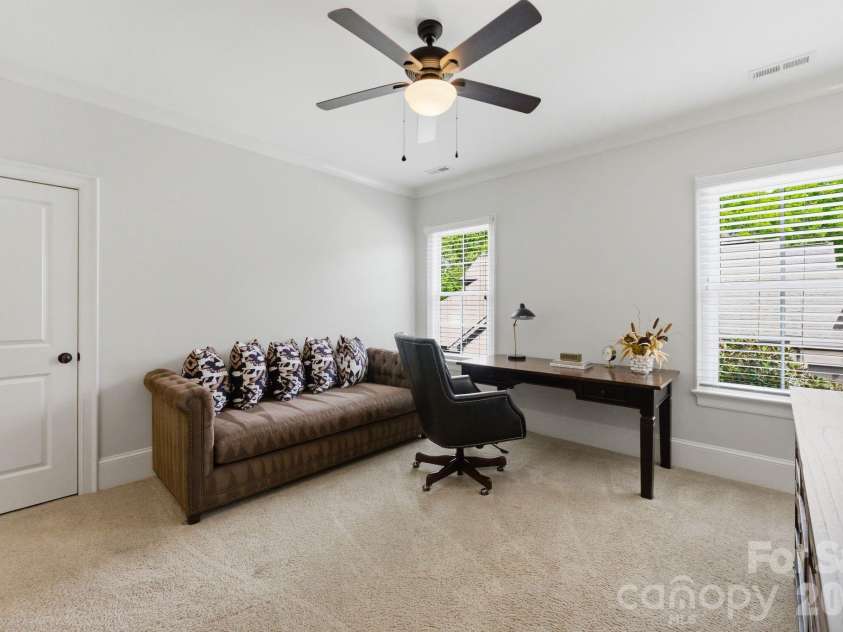 1605 Arborfield Commons Court, Matthews, NC 28105.  MLS# CAR4367073, YatesRealty ID 12740. Office 