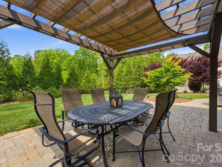 1605 Arborfield Commons Court, Matthews, NC 28105.  MLS# CAR4367073, YatesRealty ID 12740. Pergola 