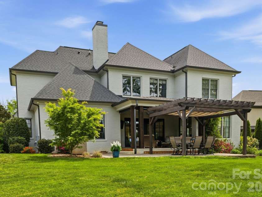 1605 Arborfield Commons Court, Matthews, NC 28105.  MLS# CAR4367073, YatesRealty ID 12740. Rear Exterior 
