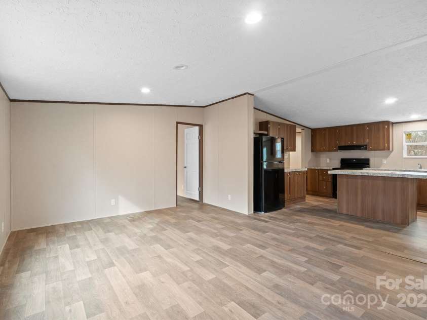 2490 Shadowbrook Drive, Lenoir, NC 28645.  MLS# CAR4216762, YatesRealty ID 12740. 