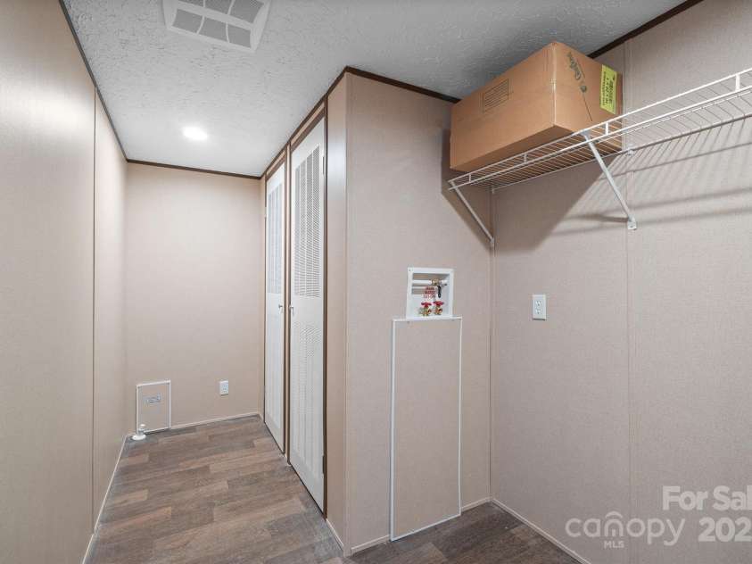 2490 Shadowbrook Drive, Lenoir, NC 28645.  MLS# CAR4216762, YatesRealty ID 12740. 