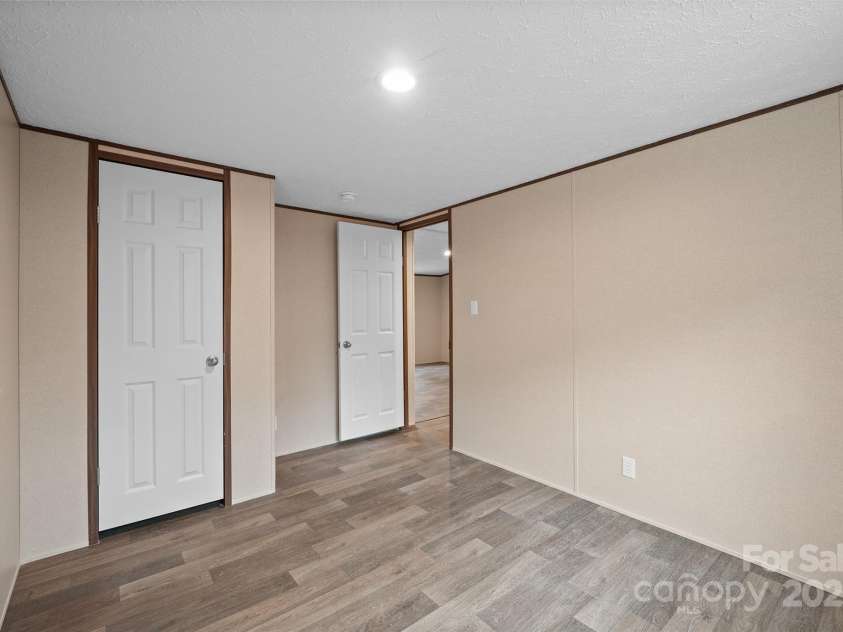 2490 Shadowbrook Drive, Lenoir, NC 28645.  MLS# CAR4216762, YatesRealty ID 12740. 