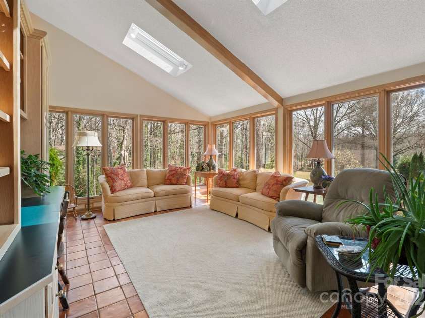 101 Woodvale Circle, Lincolnton, NC 28092.  MLS# CAR4234665, YatesRealty ID 12741. 