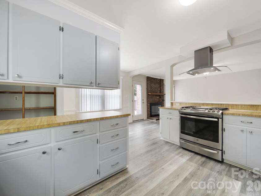 9630 Hannon Road, Mint Hill, NC 28227.  MLS# CAR4366671, YatesRealty ID 12741. 