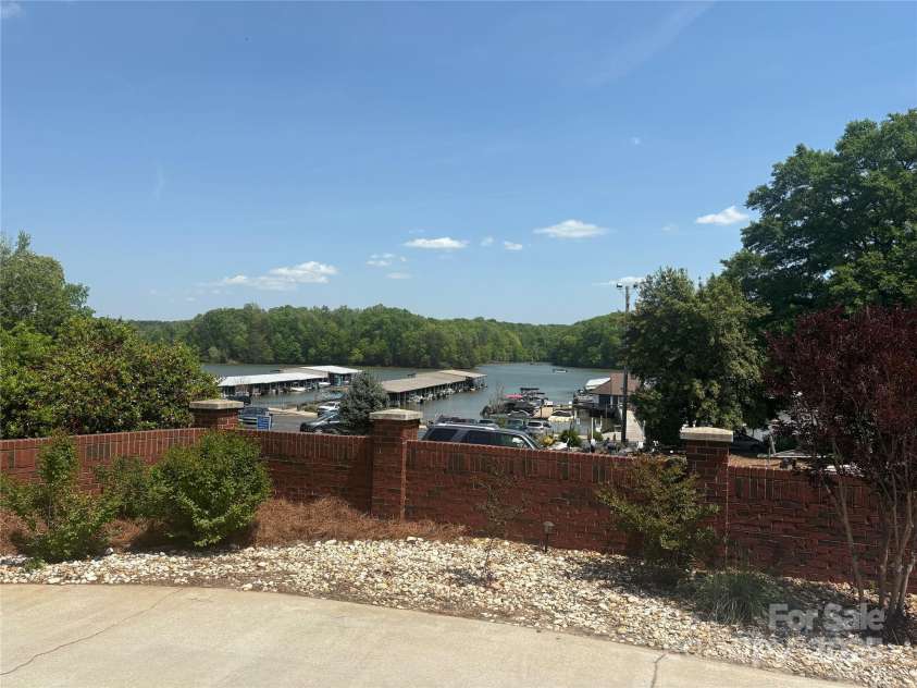 216 Commodore Court, Belmont, NC 28012.  MLS# CAR4249079, YatesRealty ID 12742. 