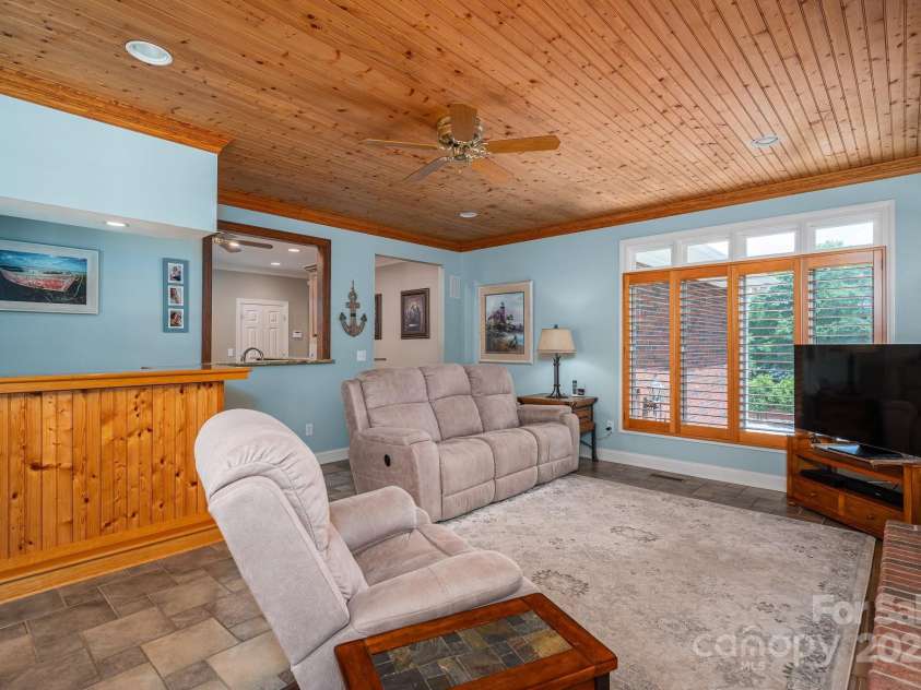 216 Commodore Court, Belmont, NC 28012.  MLS# CAR4249079, YatesRealty ID 12742. 