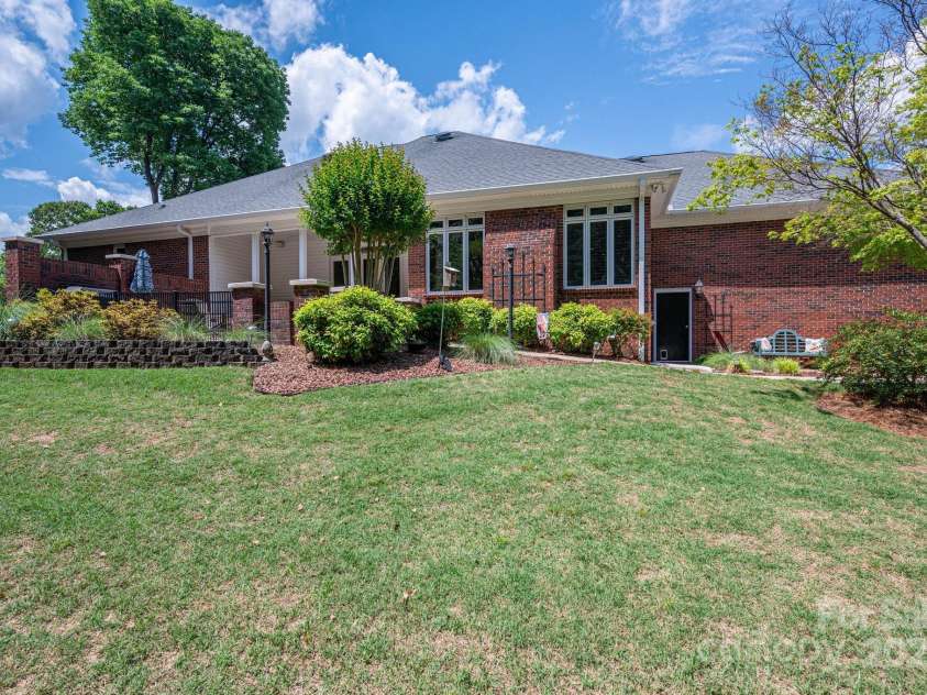 216 Commodore Court, Belmont, NC 28012.  MLS# CAR4249079, YatesRealty ID 12742. 