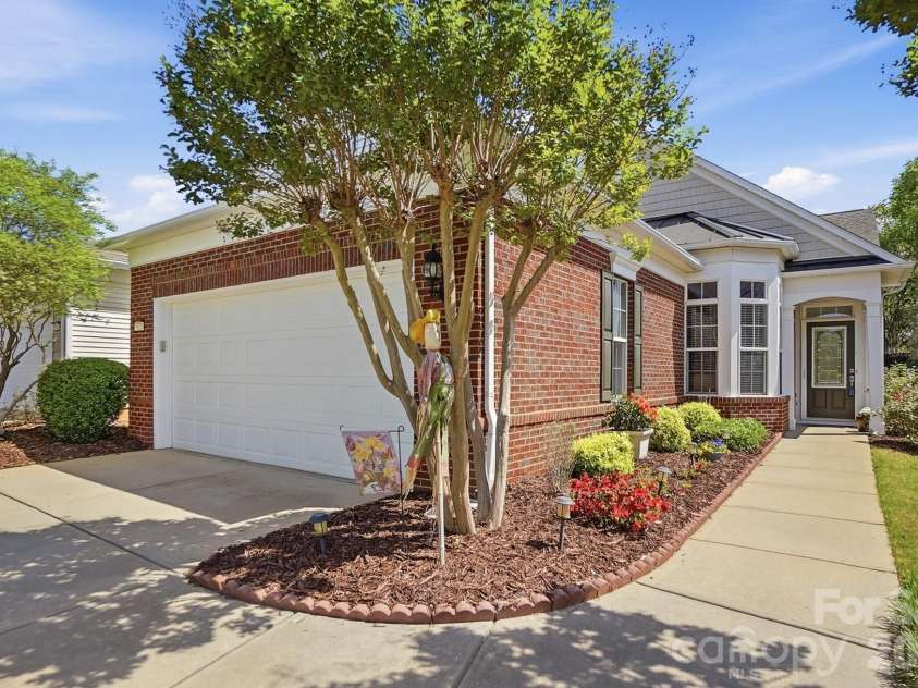 5123 Grandview Drive, Fort Mill, SC 29707.  MLS# CAR4364686, YatesRealty ID 12742. 