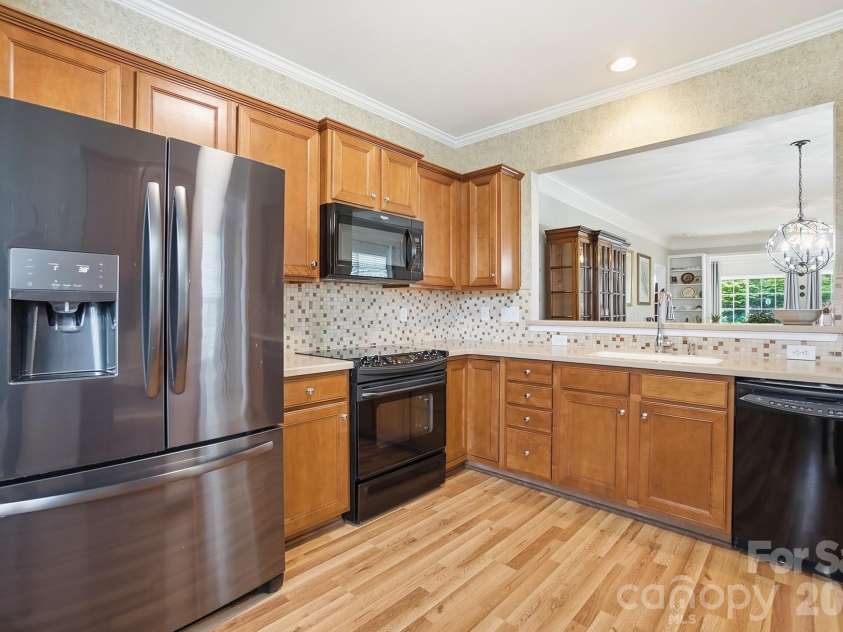 5123 Grandview Drive, Fort Mill, SC 29707.  MLS# CAR4364686, YatesRealty ID 12742. 