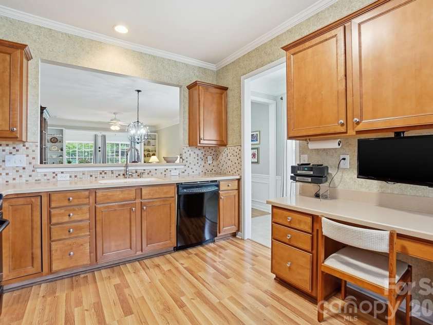 5123 Grandview Drive, Fort Mill, SC 29707.  MLS# CAR4364686, YatesRealty ID 12742. 