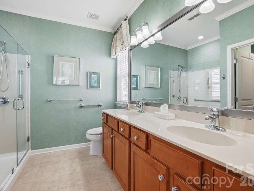 5123 Grandview Drive, Fort Mill, SC 29707.  MLS# CAR4364686, YatesRealty ID 12742. 
