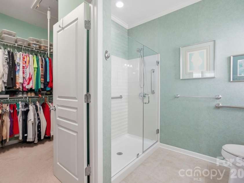 5123 Grandview Drive, Fort Mill, SC 29707.  MLS# CAR4364686, YatesRealty ID 12742. 
