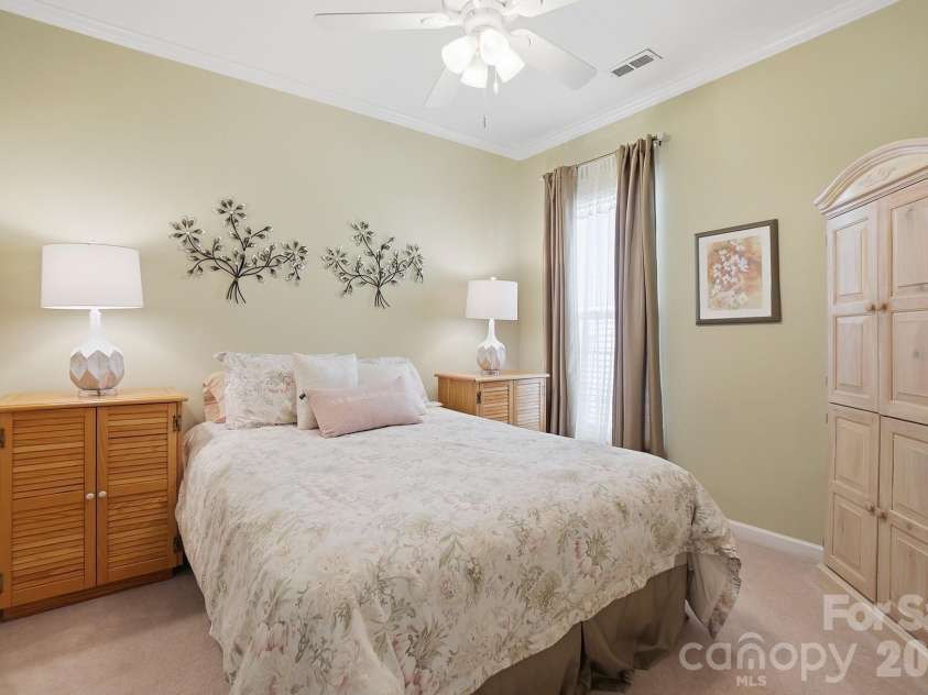 5123 Grandview Drive, Fort Mill, SC 29707.  MLS# CAR4364686, YatesRealty ID 12742. 