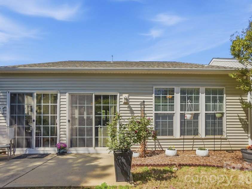 5123 Grandview Drive, Fort Mill, SC 29707.  MLS# CAR4364686, YatesRealty ID 12742. 