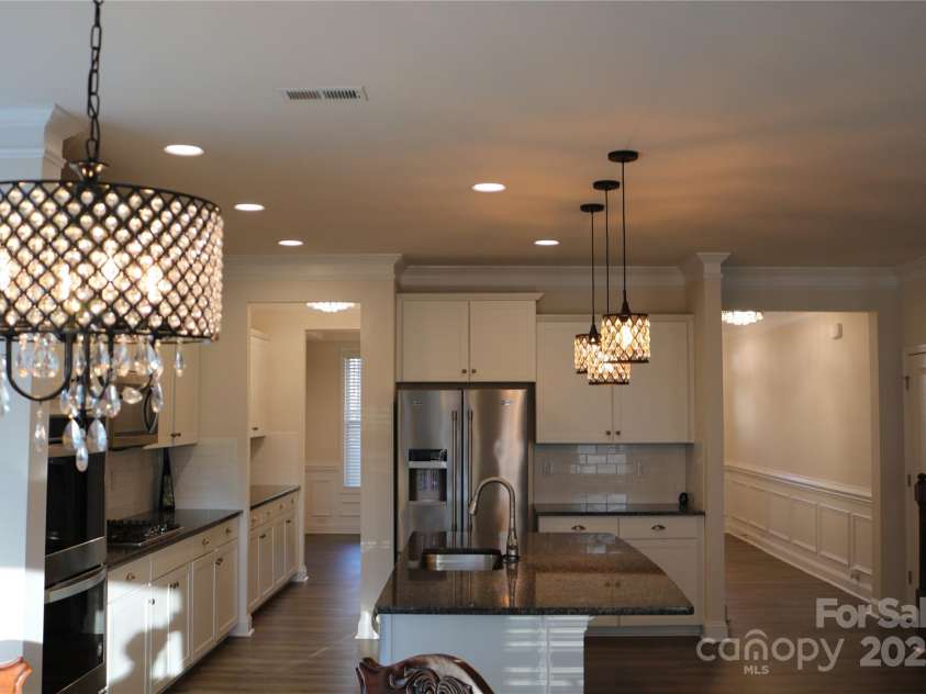 2006 Houle Lane, Charlotte, NC 28214.  MLS# CAR4214758, YatesRealty ID 12744. 