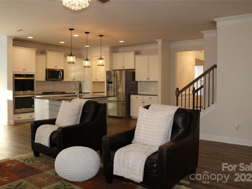 2006 Houle Lane, Charlotte, NC 28214.  MLS# CAR4214758, YatesRealty ID 12744. 