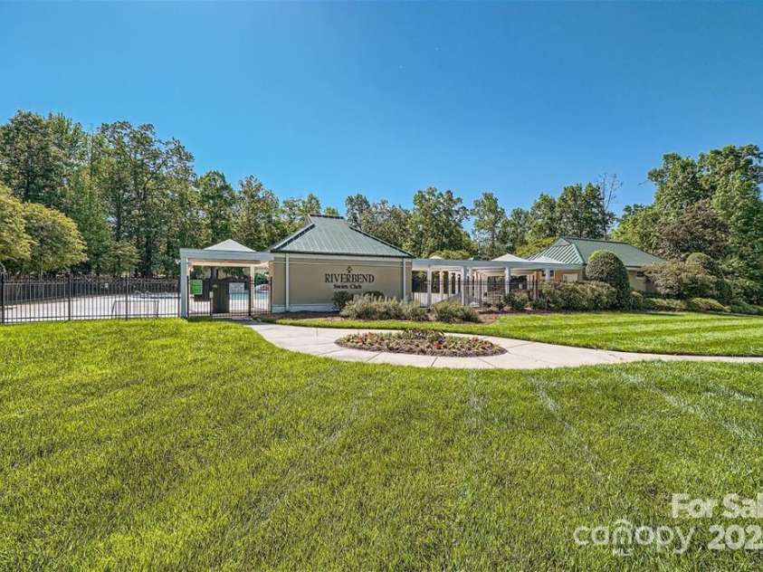 2006 Houle Lane, Charlotte, NC 28214.  MLS# CAR4214758, YatesRealty ID 12744. 