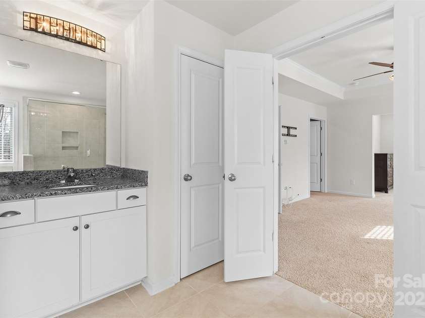 2006 Houle Lane, Charlotte, NC 28214.  MLS# CAR4214758, YatesRealty ID 12744. 