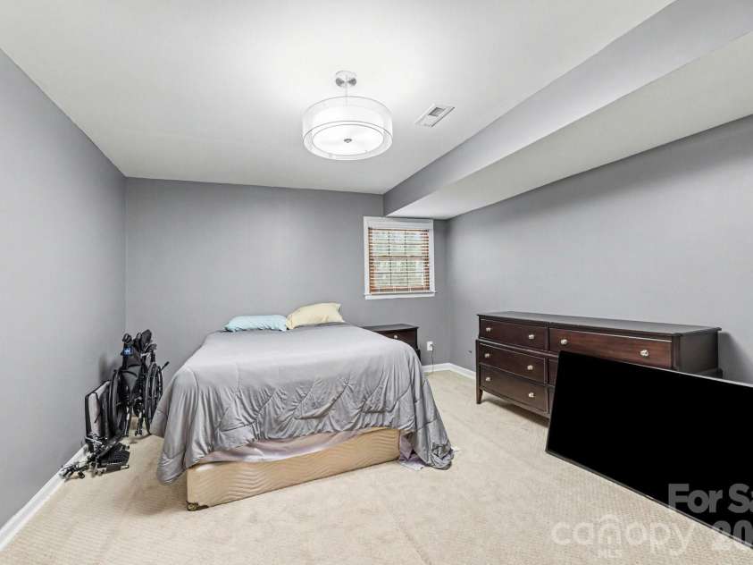 3908 Oak Hollow Court, High Point, NC 27265.  MLS# CAR4356077, YatesRealty ID 12746. 