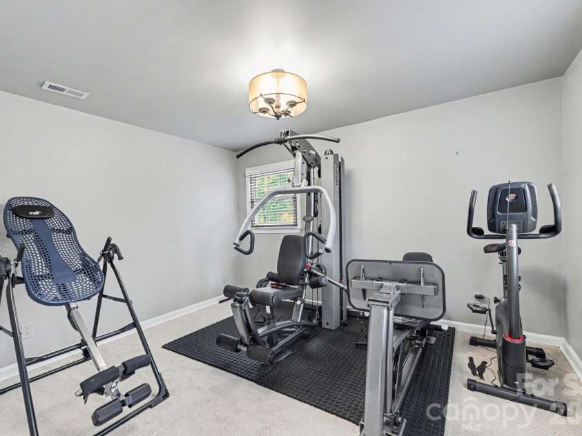 3908 Oak Hollow Court, High Point, NC 27265.  MLS# CAR4356077, YatesRealty ID 12746. 