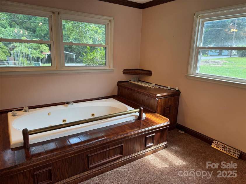 2501 Twin Avenue, Gastonia, NC 28052.  MLS# CAR4287951, YatesRealty ID 12747. 