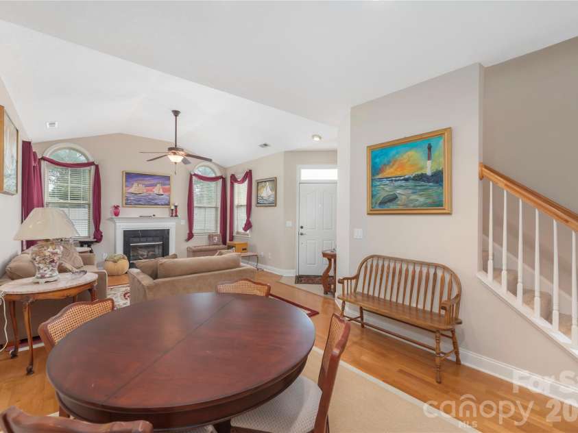 93 Outlook Circle, Swannanoa, NC 28778.  MLS# CAR4358742, YatesRealty ID 12747. 