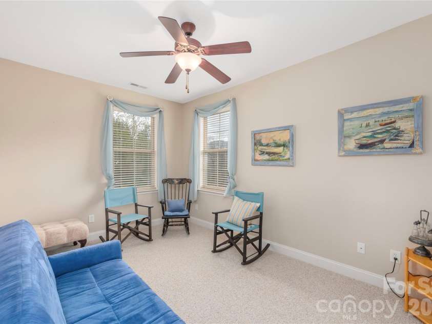 93 Outlook Circle, Swannanoa, NC 28778.  MLS# CAR4358742, YatesRealty ID 12747. 