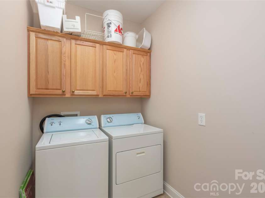 93 Outlook Circle, Swannanoa, NC 28778.  MLS# CAR4358742, YatesRealty ID 12747. 
