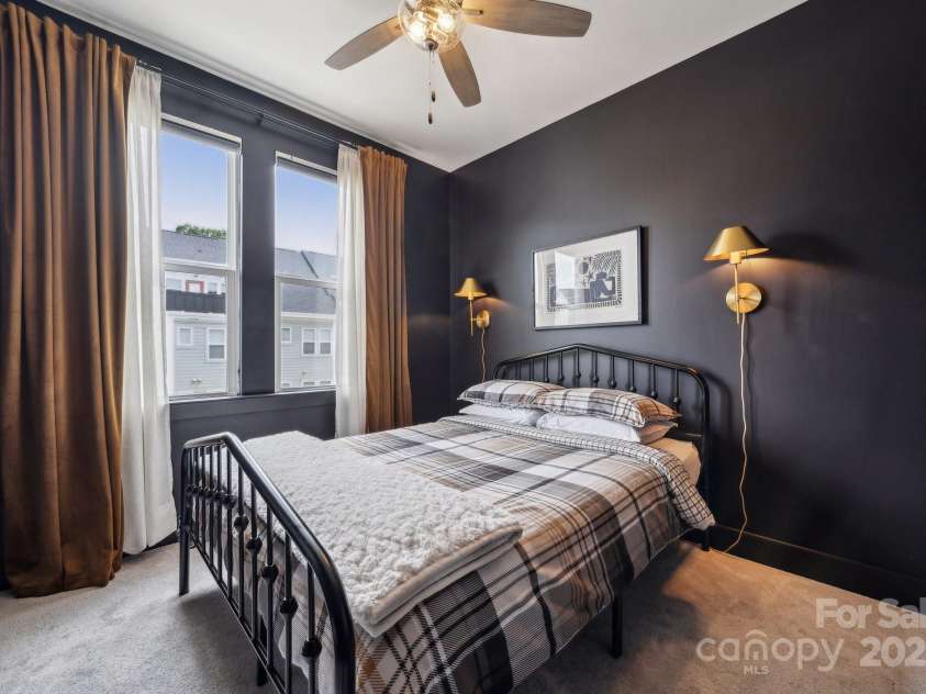 614 West End Drive, Charlotte, NC 28208.  MLS# CAR4256736, YatesRealty ID 12748. 