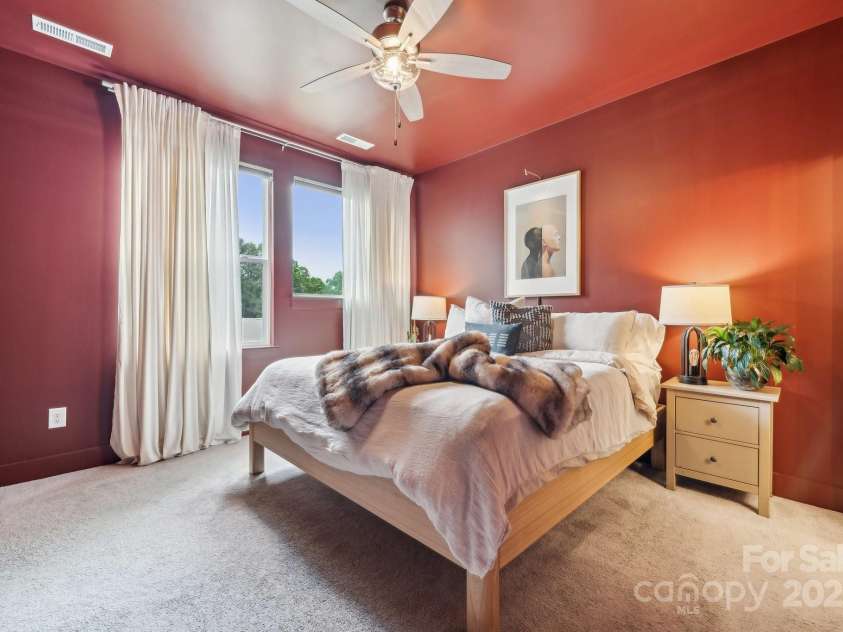 614 West End Drive, Charlotte, NC 28208.  MLS# CAR4256736, YatesRealty ID 12748. 