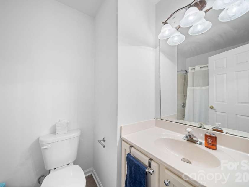 17610 Delmas Drive, Cornelius, NC 28031.  MLS# CAR4336612, YatesRealty ID 12749. 