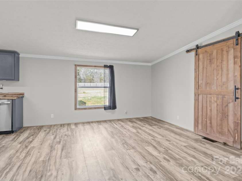 2154 Withers Drive, Maiden, NC 28650.  MLS# CAR4240580, YatesRealty ID 12749. 