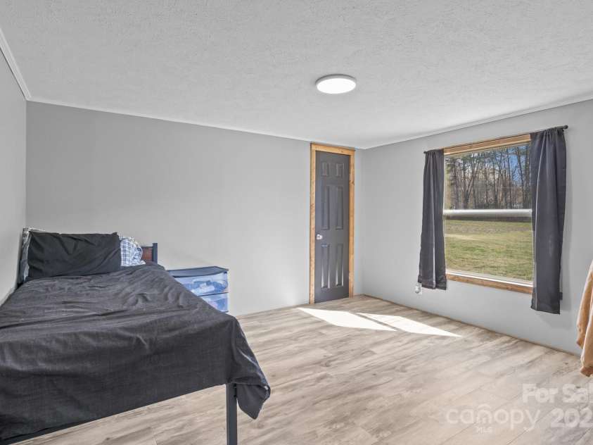 2154 Withers Drive, Maiden, NC 28650.  MLS# CAR4240580, YatesRealty ID 12749. 