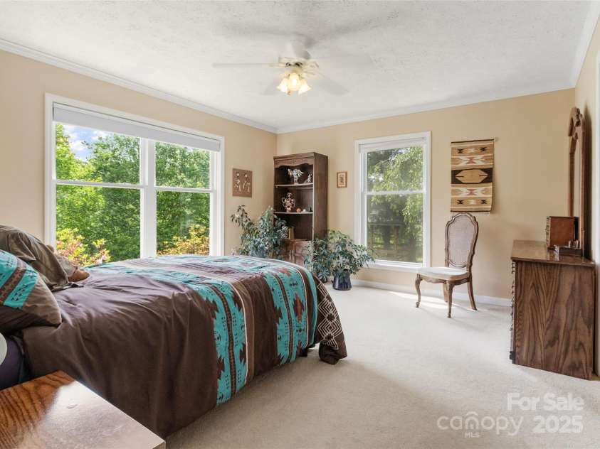 100 Rock Boulevard, Burnsville, NC 28714.  MLS# CAR4258377, YatesRealty ID 12750. 