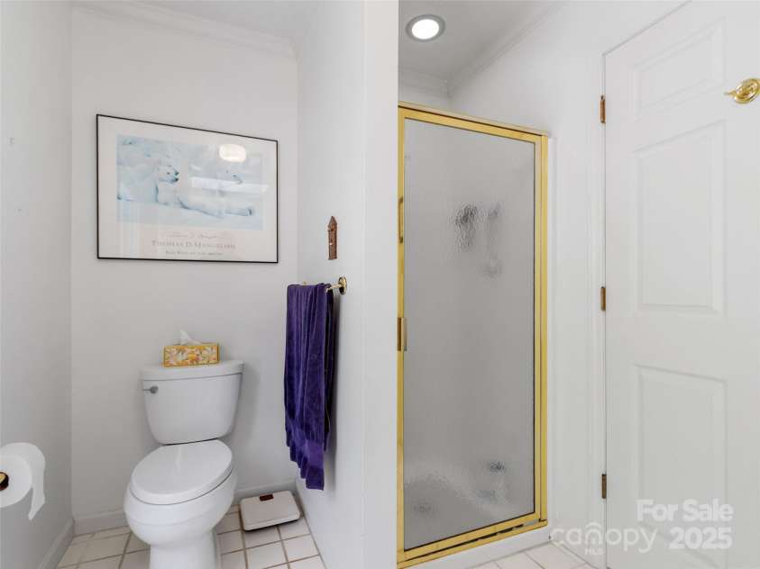 100 Rock Boulevard, Burnsville, NC 28714.  MLS# CAR4258377, YatesRealty ID 12750. 