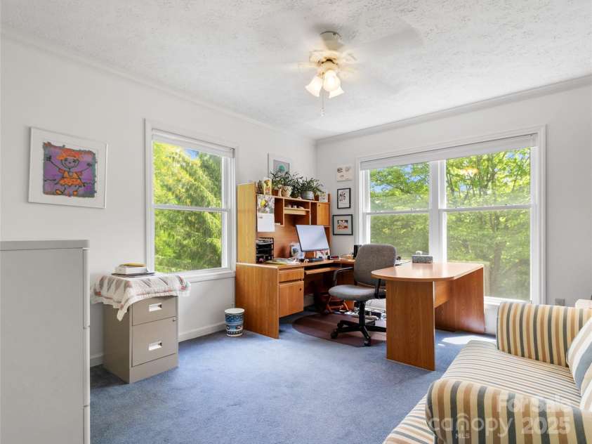 100 Rock Boulevard, Burnsville, NC 28714.  MLS# CAR4258377, YatesRealty ID 12750. 