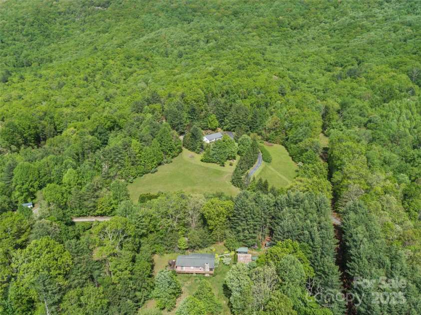 100 Rock Boulevard, Burnsville, NC 28714.  MLS# CAR4258377, YatesRealty ID 12750. 