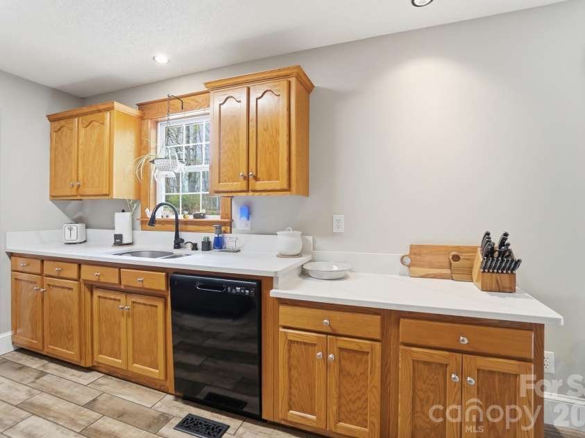 202 Unity Church Road, Kings Mountain, NC 28086.  MLS# CAR4364259, YatesRealty ID 12750. 