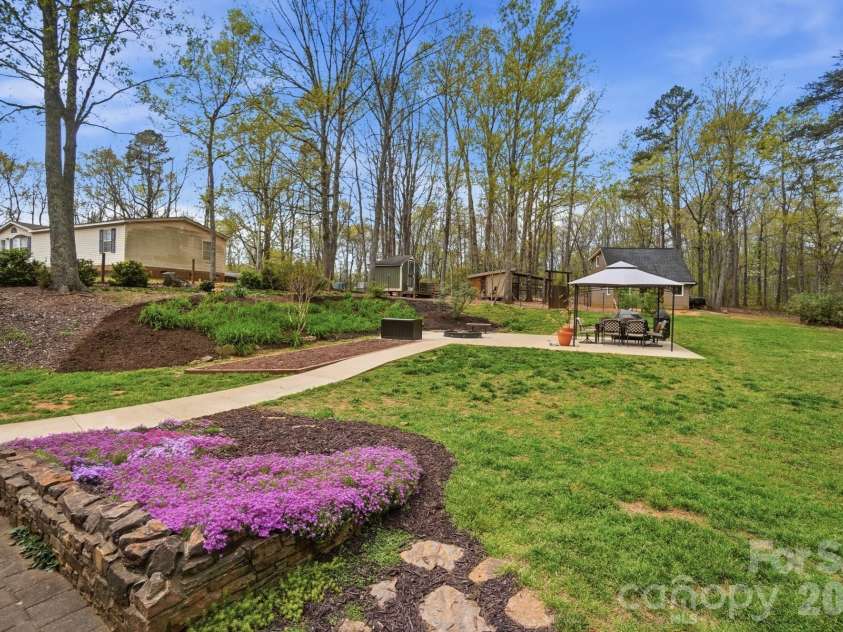 202 Unity Church Road, Kings Mountain, NC 28086.  MLS# CAR4364259, YatesRealty ID 12750. 