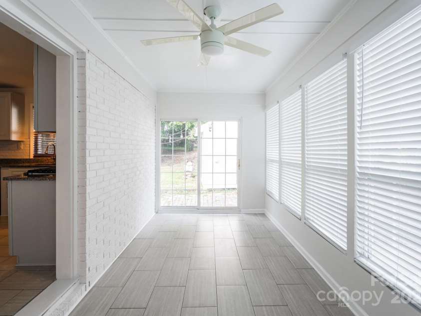 1621 Keeling Place, Charlotte, NC 28210.  MLS# CAR4297352, YatesRealty ID 12751. 