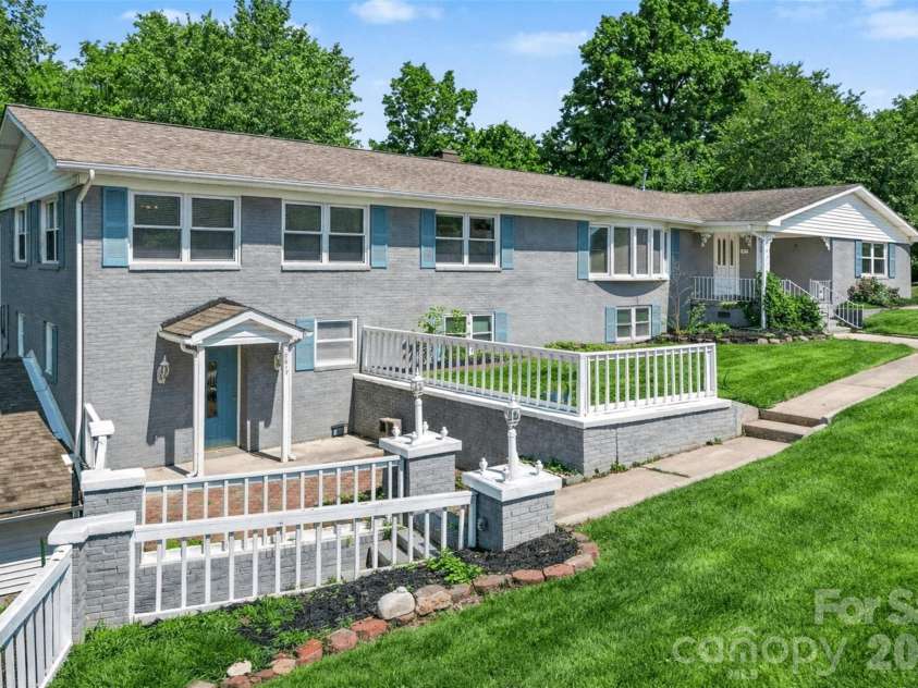2617 Shady Lane Avenue, Concord, NC 28027.  MLS# CAR4369396, YatesRealty ID 12751. 