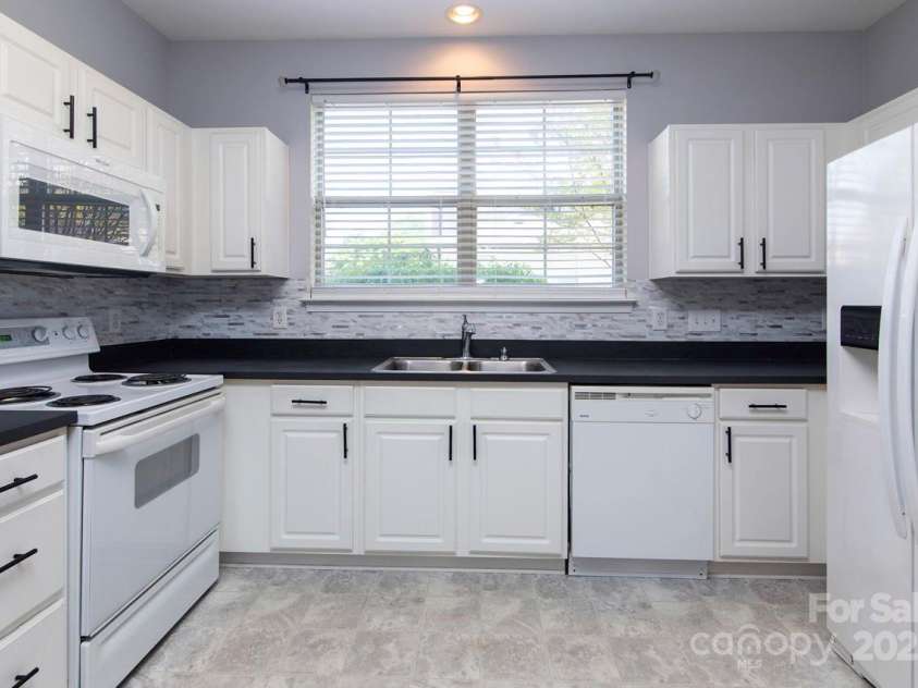 1716 Termini Drive, Charlotte, NC 28262.  MLS# CAR4247973, YatesRealty ID 12752. 