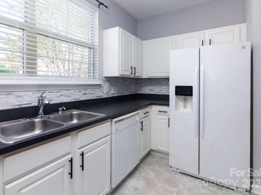 1716 Termini Drive, Charlotte, NC 28262.  MLS# CAR4247973, YatesRealty ID 12752. 