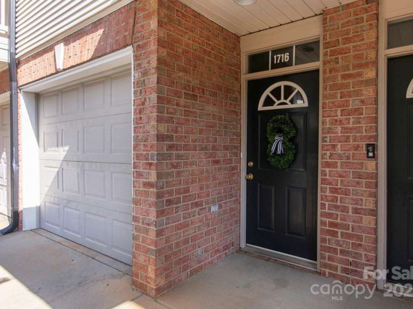 1716 Termini Drive, Charlotte, NC 28262.  MLS# CAR4247973, YatesRealty ID 12752. 