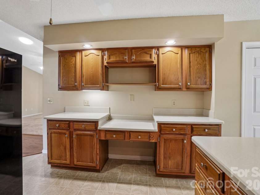 3 Wentworth Court, Etowah, NC 28729.  MLS# CAR4390918, YatesRealty ID 12752. 