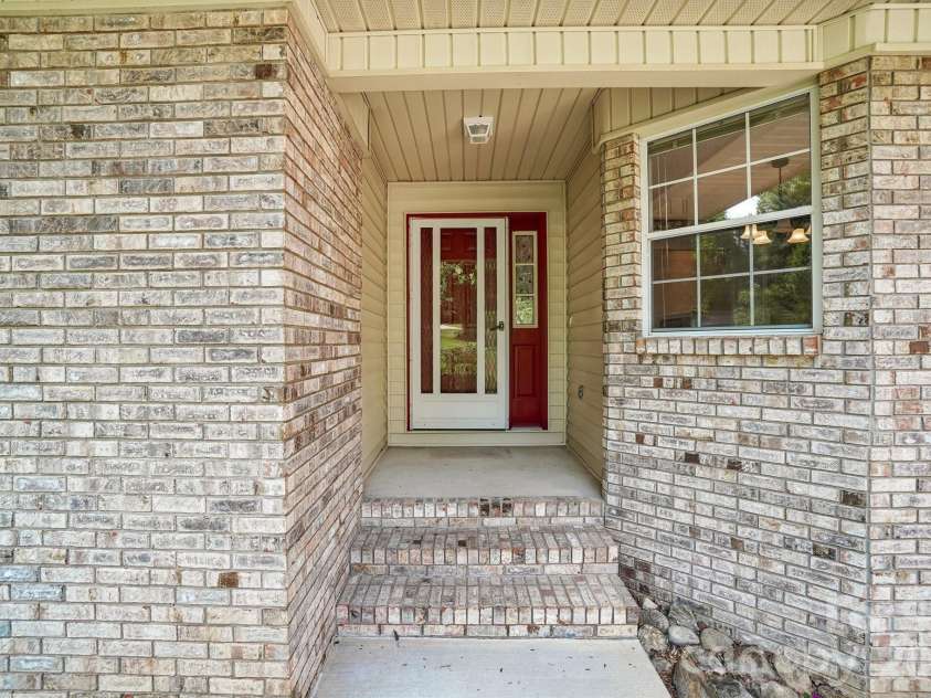 3 Wentworth Court, Etowah, NC 28729.  MLS# CAR4390918, YatesRealty ID 12752. 