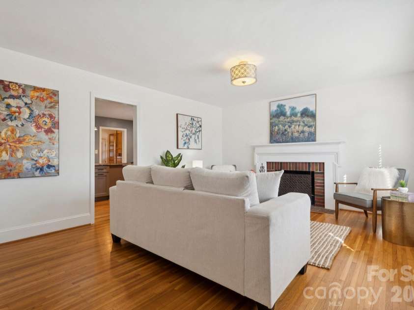1127 Westchester Boulevard, Charlotte, NC 28205.  MLS# CAR4334380, YatesRealty ID 12753. 