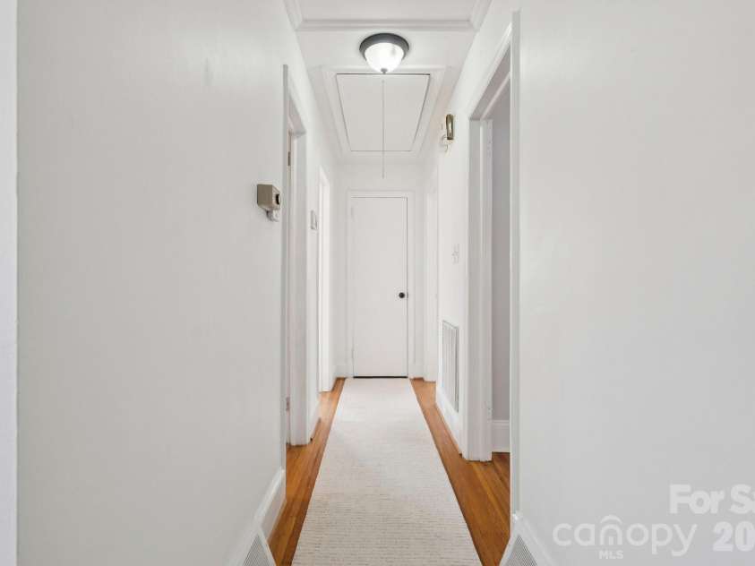 1127 Westchester Boulevard, Charlotte, NC 28205.  MLS# CAR4334380, YatesRealty ID 12753. 